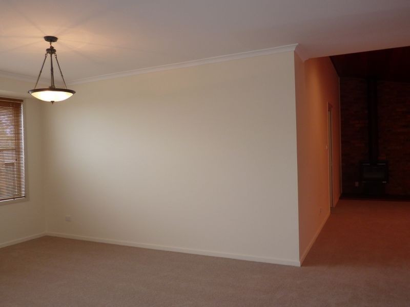 19 Pryor Crescent, Old Bar NSW 2430