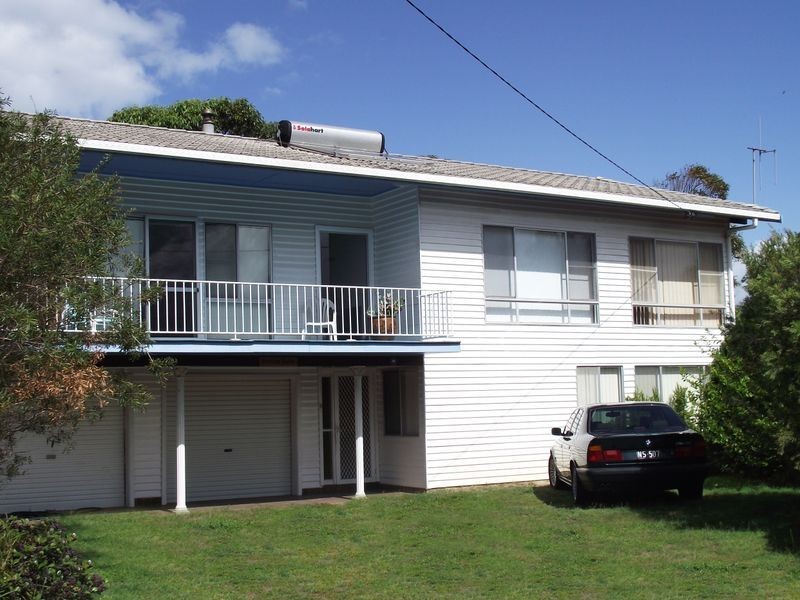 9 Banksia Close, Manning Point NSW 2430