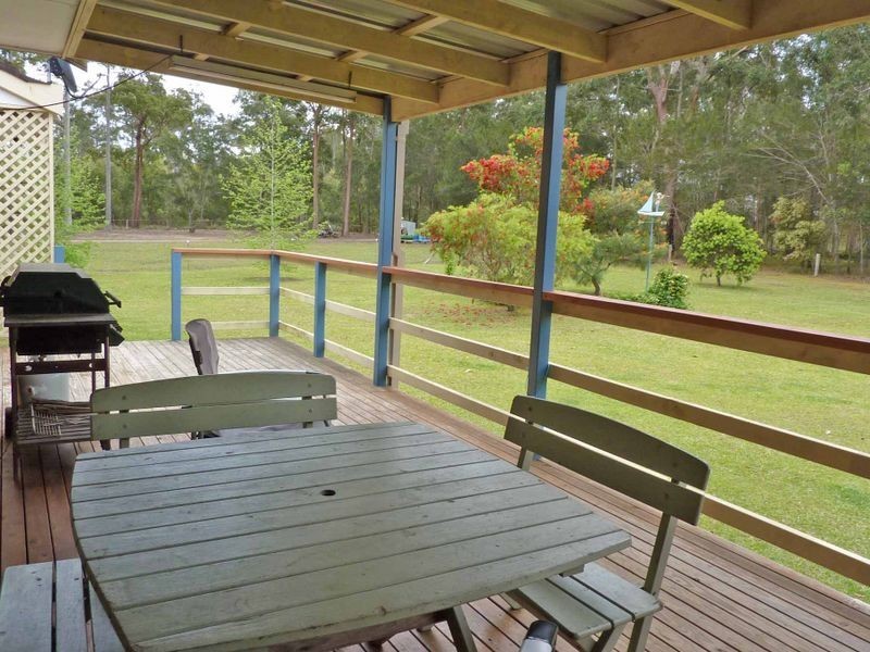 12 Kolinda Drive, Old Bar NSW 2430