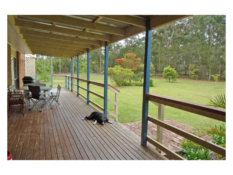 12 Kolinda Drive, Old Bar NSW 2430