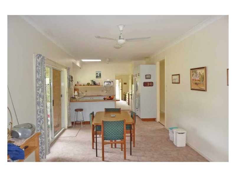 12 Kolinda Drive, Old Bar NSW 2430