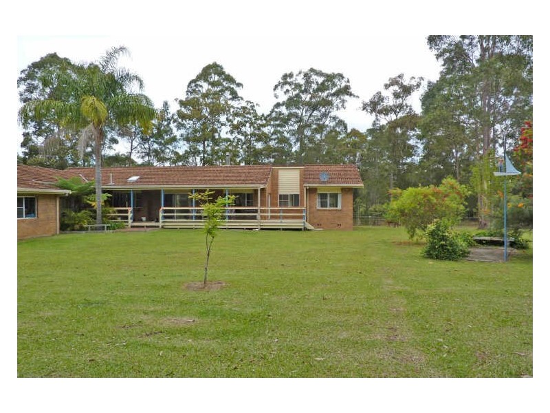 12 Kolinda Drive, Old Bar NSW 2430