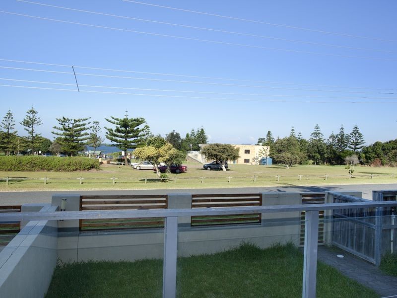 1/7 Ungala Road, Old Bar NSW 2430