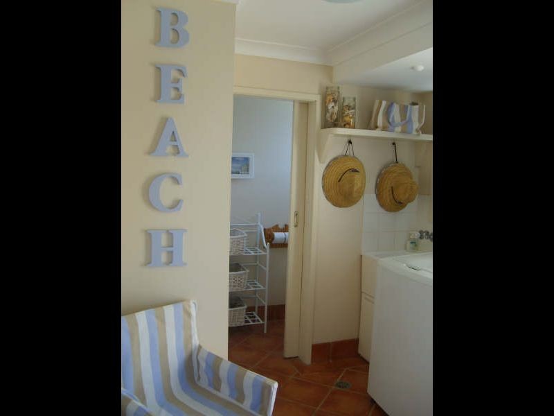 9 Lewis Street, Old Bar NSW 2430