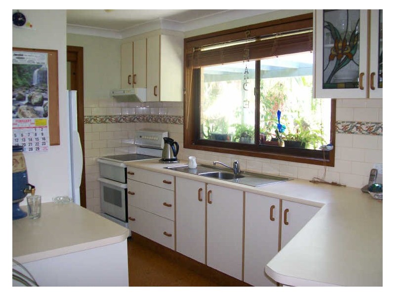 128 Old Bar Road, Old Bar NSW 2430