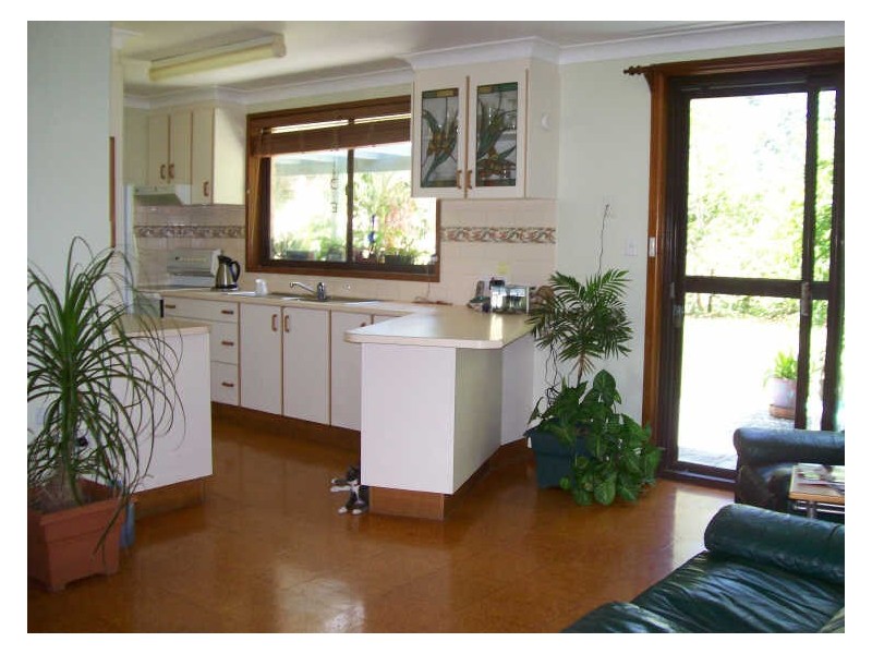 128 Old Bar Road, Old Bar NSW 2430
