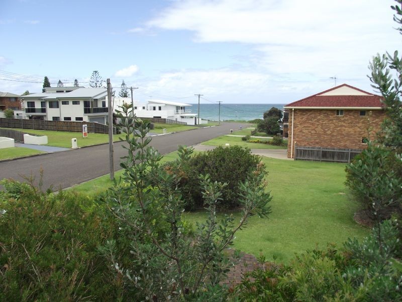 15 Ocean Drive, Wallabi Point NSW 2430