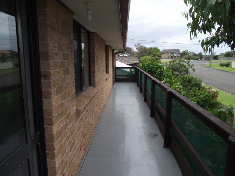 15 Ocean Drive, Wallabi Point NSW 2430