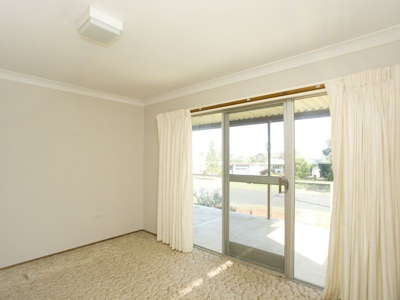 5 Tirriki Street, Old Bar NSW 2430