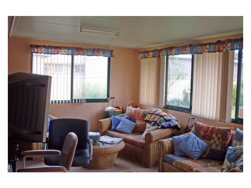 26 Waterman Street, Old Bar NSW 2430