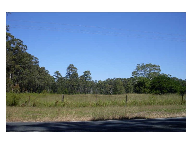 836 Old Bar Road, Old Bar NSW 2430