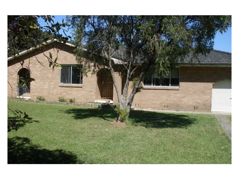 836 Old Bar Road, Old Bar NSW 2430