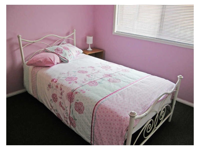 9 Oceanic Place, Old Bar NSW 2430