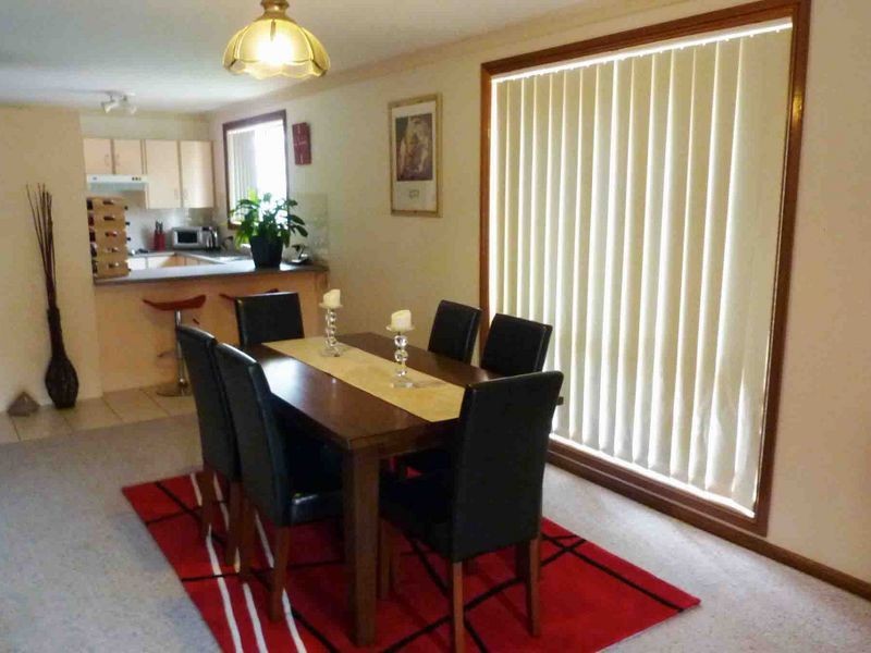 1/3 Drury Close, Old Bar NSW 2430