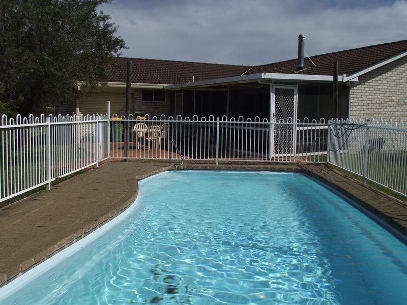 3 Pryor Crescent, Old Bar NSW 2430