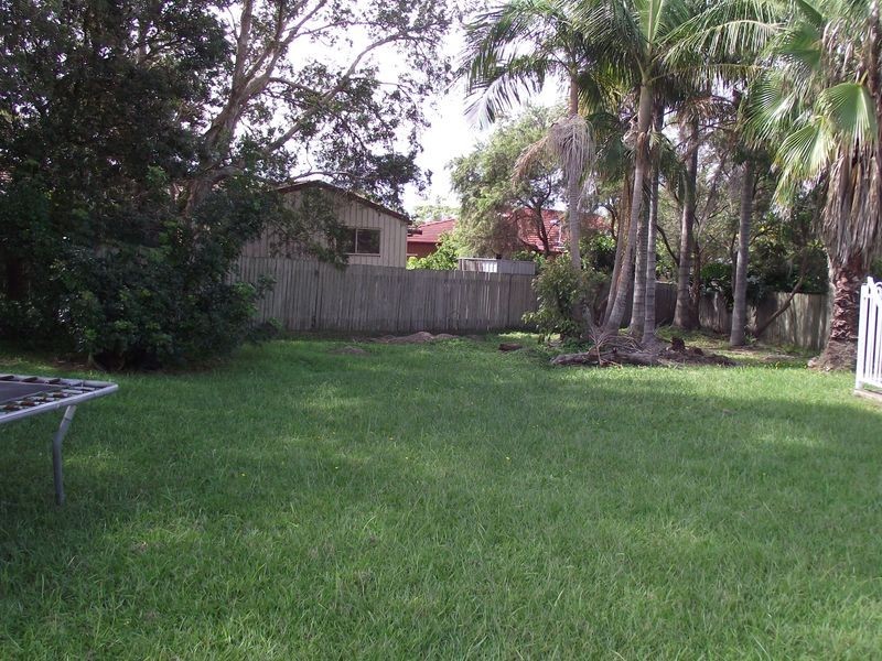 3 Pryor Crescent, Old Bar NSW 2430