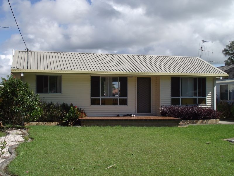 7 Richardson Street, Old Bar NSW 2430