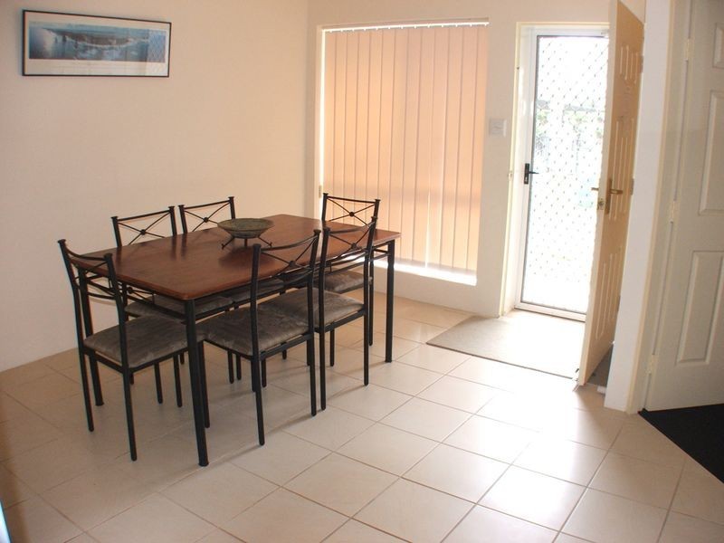 7/32 Lewis Street, Old Bar NSW 2430