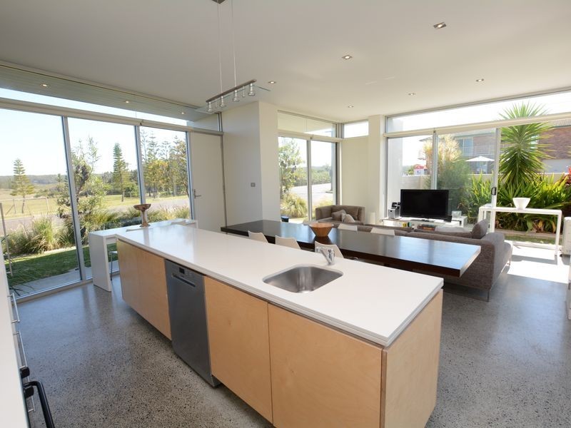 3/12-14 Pacific Street, Wallabi Point NSW 2430