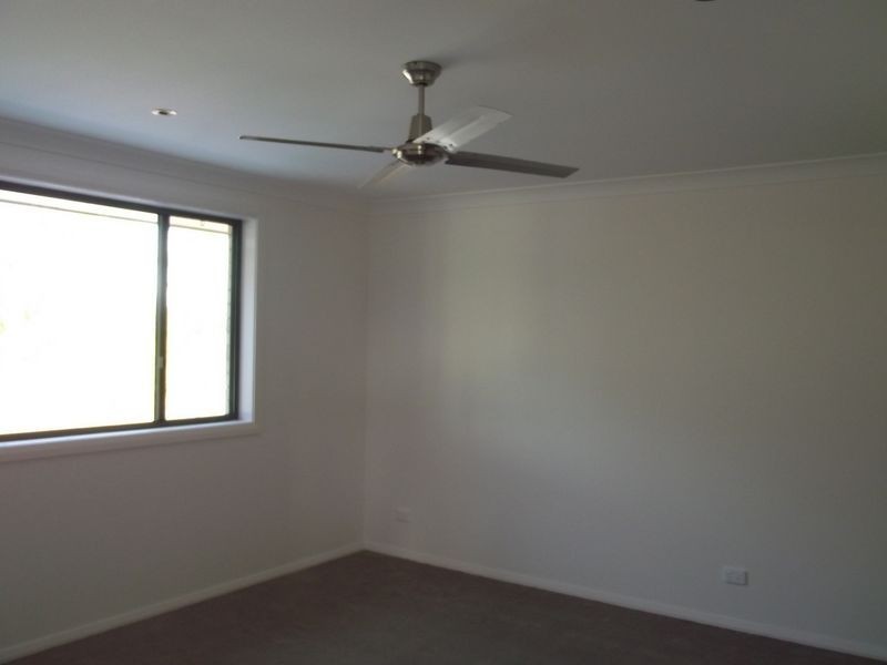 1/2 Eagle Close, Old Bar NSW 2430