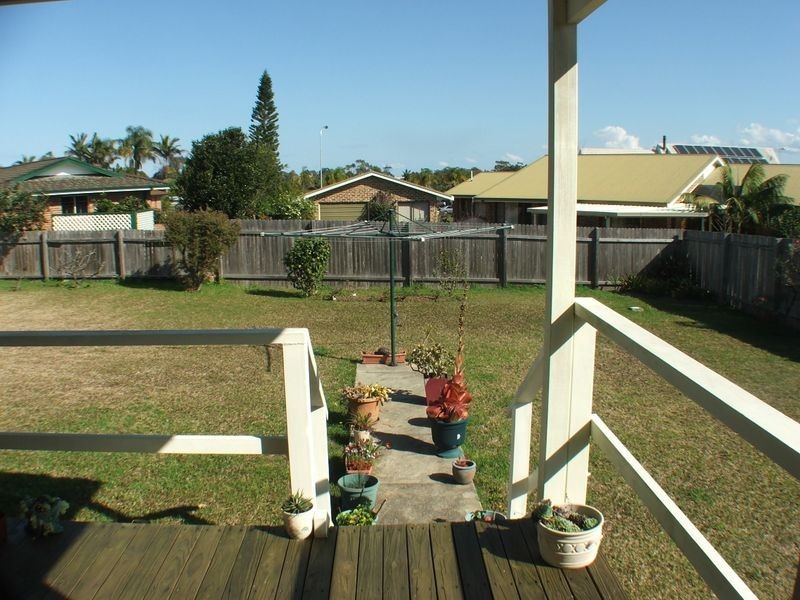 12 Leopardwood Street, Old Bar NSW 2430