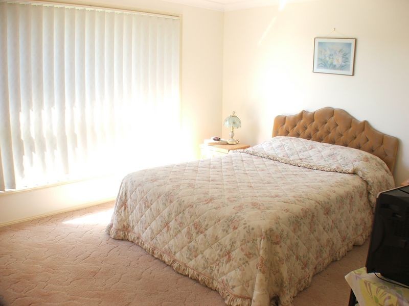 12 Leopardwood Street, Old Bar NSW 2430