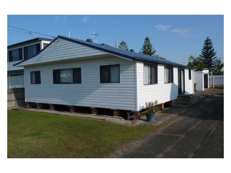 13 Manning Street, Manning Point NSW 2430