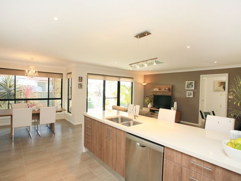 29 Bluehaven Drive, Old Bar NSW 2430