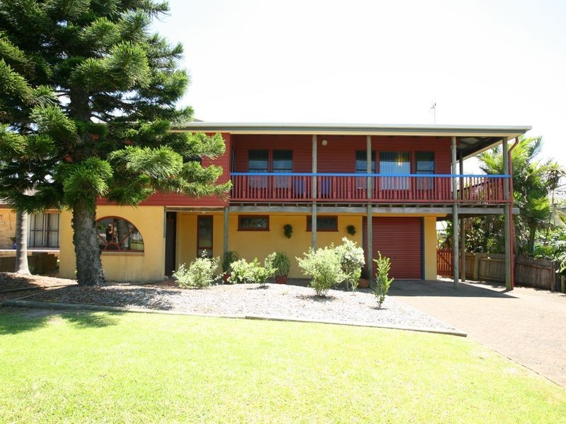 1 Tirriki Street, Old Bar NSW 2430