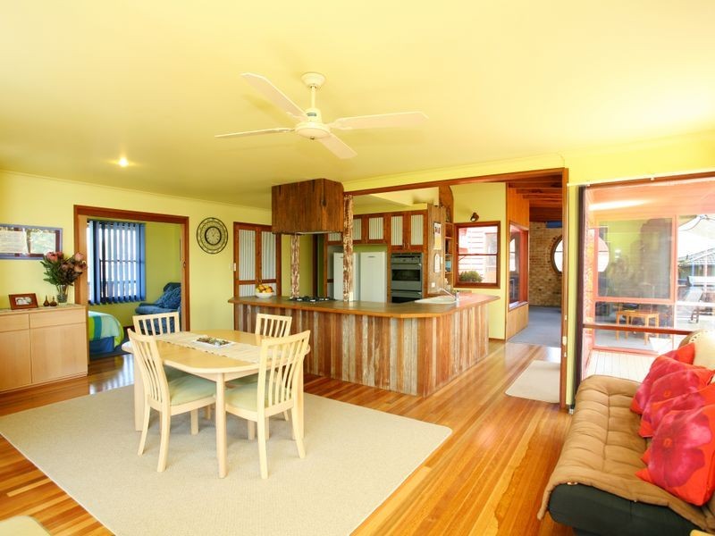 1 Tirriki Street, Old Bar NSW 2430