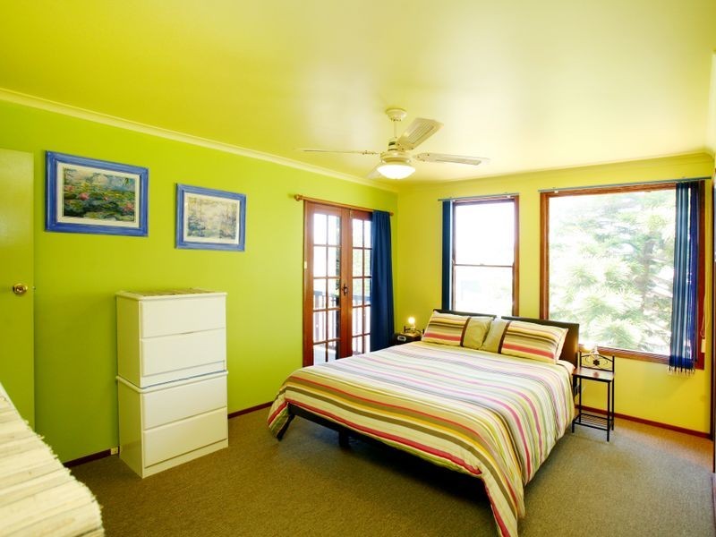 1 Tirriki Street, Old Bar NSW 2430