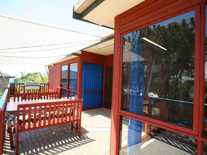 1 Tirriki Street, Old Bar NSW 2430