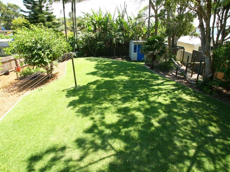 1 Tirriki Street, Old Bar NSW 2430