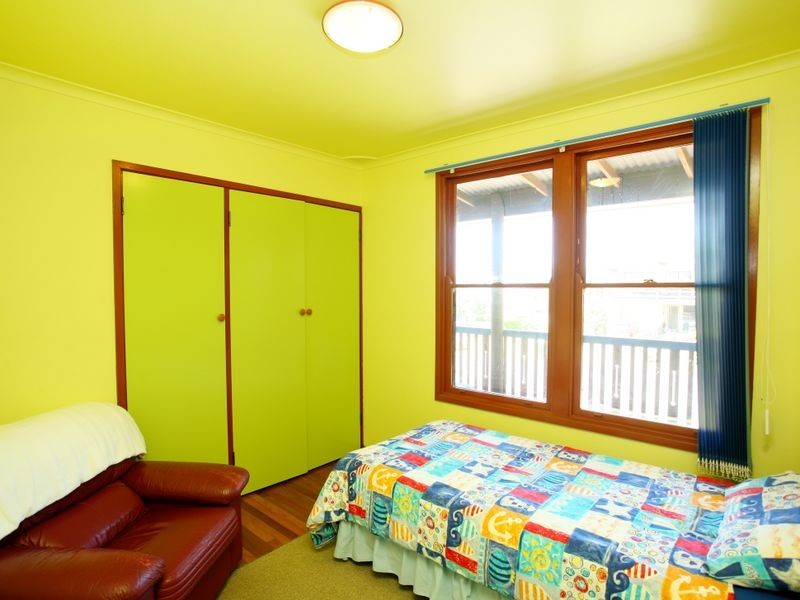 1 Tirriki Street, Old Bar NSW 2430