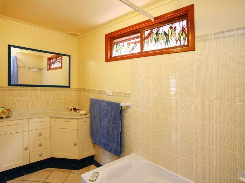1 Tirriki Street, Old Bar NSW 2430