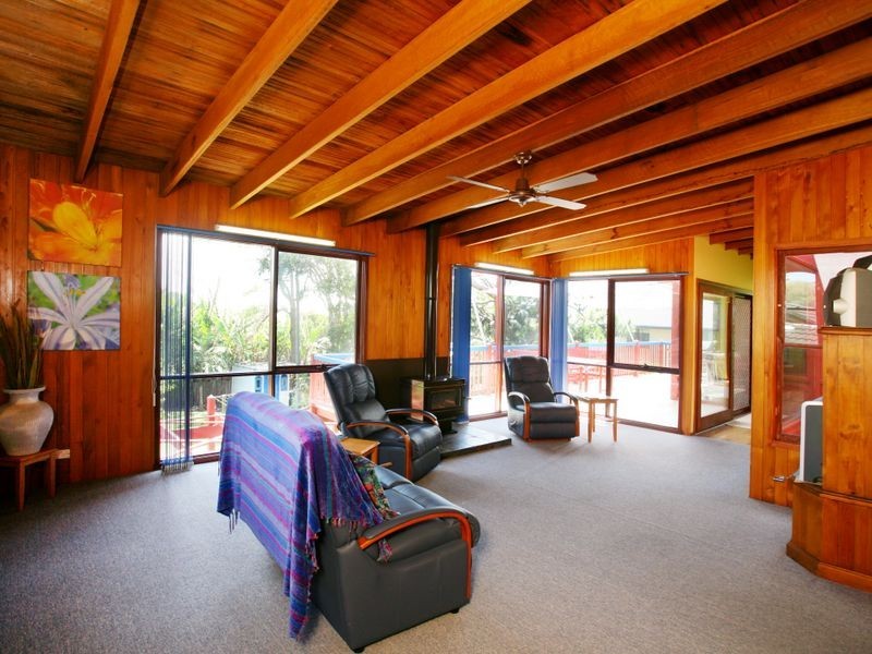1 Tirriki Street, Old Bar NSW 2430