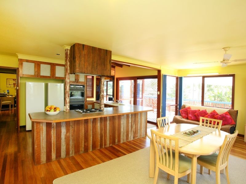 1 Tirriki Street, Old Bar NSW 2430