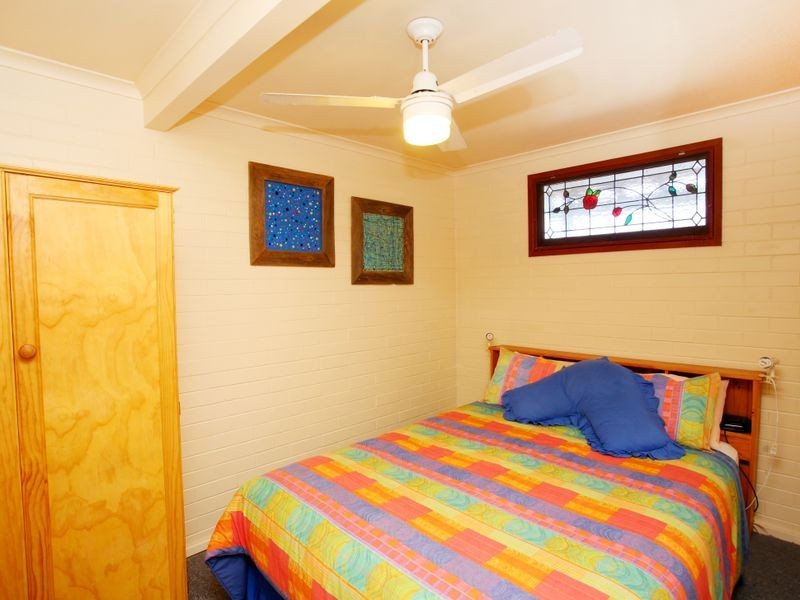 1 Tirriki Street, Old Bar NSW 2430
