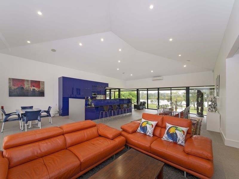 108 Cowans Lane, Oxley Island NSW 2430