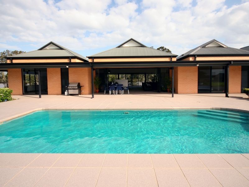 108 Cowans Lane, Oxley Island NSW 2430