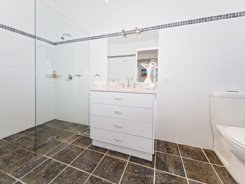 108 Cowans Lane, Oxley Island NSW 2430