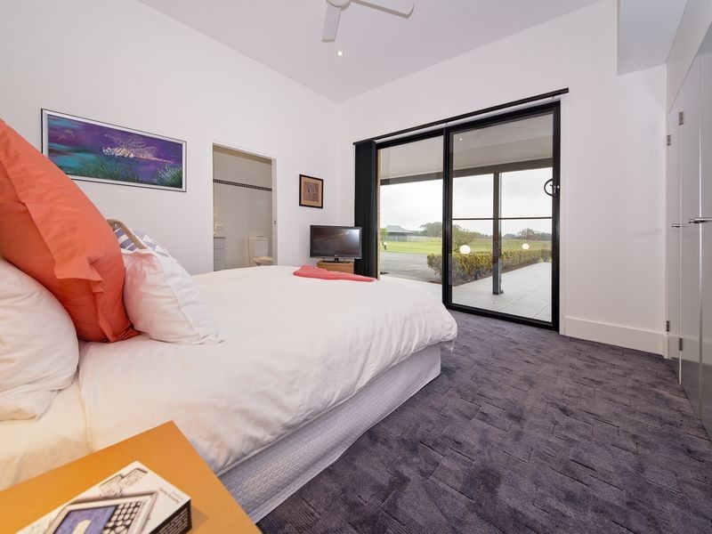 108 Cowans Lane, Oxley Island NSW 2430