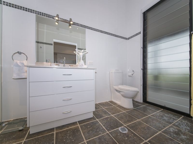 108 Cowans Lane, Oxley Island NSW 2430