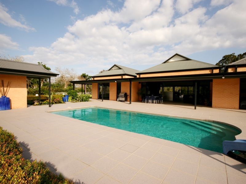 108 Cowans Lane, Oxley Island NSW 2430