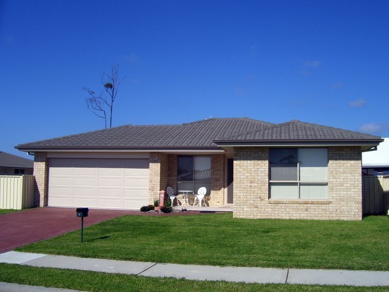 6 Albatross Way, Old Bar NSW 2430