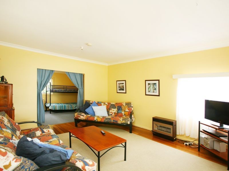 93 Main Street, Manning Point NSW 2430