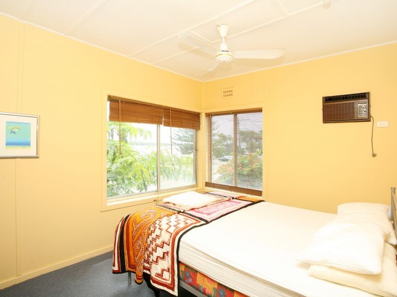 93 Main Street, Manning Point NSW 2430