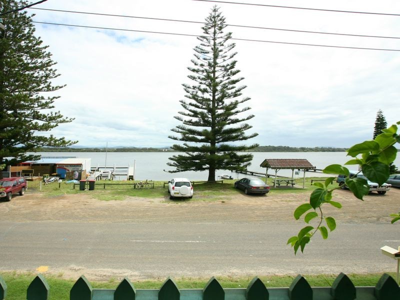 93 Main Street, Manning Point NSW 2430
