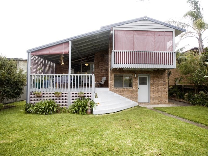 33 Ocean Drive, Wallabi Point NSW 2430