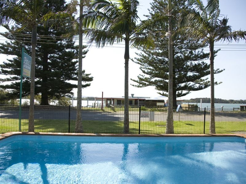 4/91 Main Road, Manning Point NSW 2430